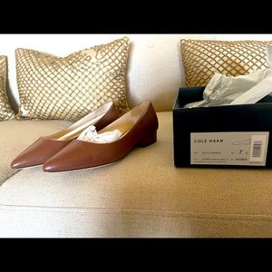 Cole Haan shoes with small heel, comfortable and chic, leather, mahogany color